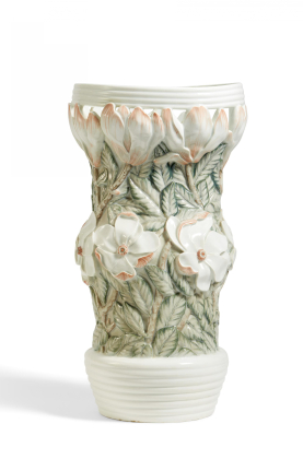 Große Vase mit Magnolien