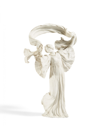 LARGE FIGURINE 'DANCER WITH A SHAWL'