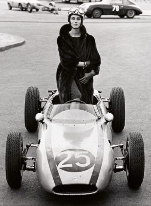 Judy Dent im Saga Nerz, Avus-Berlin