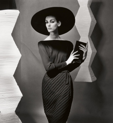 Das kleine Schwarze. Etude in hell/dunkel Heinz Oestergaard Judy Dent, Berlin