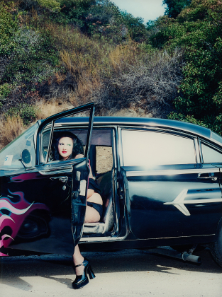 New burlesque, Lovella, La-La-Lamay